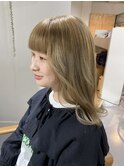 ミルクティーベージュ