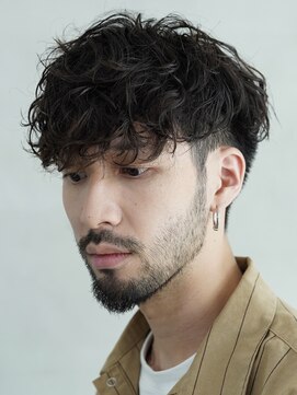 レタッチ バイ フィフス 天神大名(RETOUCH by fifth) スペインカールラルフカールシャドウパーマフェザーパーマウルフ