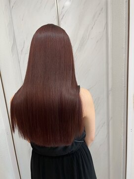 ネウィ 川崎(newi) 丸型卵形韓国風顔まわりエアリーロング美髪ピンクブラウン川崎