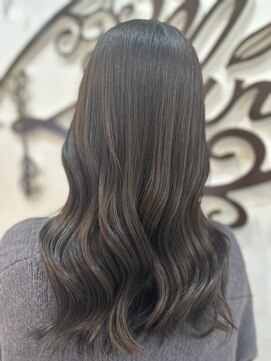 ラフューネ ヨコハマ(Raffune Yokohama) シルバーグレージュ/Raffune Yokohama/宮本麻帆