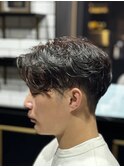ニュアンスパーマ　センターパート　メンズ