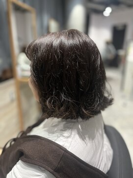 リーオオサカ(Lee Osaka) イメチェン×ボブパーマ×東芽生