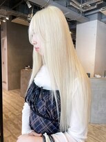 アルバム 池袋(ALBUM)&nbsp;ホワイトブロンドメルティカラー似合わせカット_ba537611