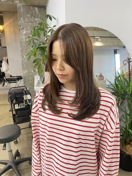 リラ バイ クオーレ(LIRA by CUORE) レイヤースタイル