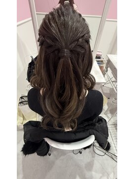 ホワイト 栄駅店(White) 編み込み残しハーフ