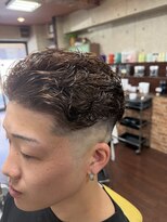 アップ(UP) 極道パーマ&スキンフェード