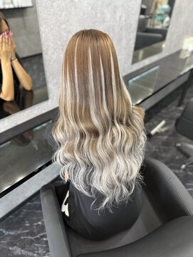 リルフェアリー 磐田店(Li’lFairy) white beige highlight