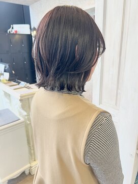 キャアリー(Caary) 福山市Caary20代30代40代50代おすすめレイヤーくびれボブカット