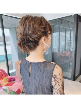 ティル(till) 【till_emi】大人カジュアルアレンジ