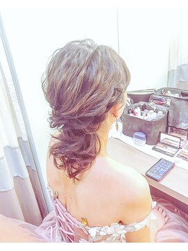 ブラウ ネイル パーティー(Blau Nail Party) ゆるふわローポニー