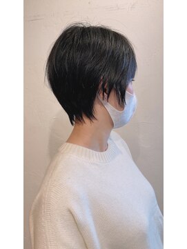 ヘアスペース リズム グリーン(Hair space Rizm green) 黒髪ベリーショート