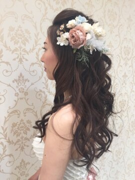 ルミュドゥプレシャス(LEMIEUX de precious) 結婚式ゆるふわアレンジハーフアップ