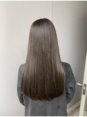 オリーブベージュ