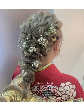 アロウズ(Arrows) 成人式！ゆるふわ編みおろしアレンジ