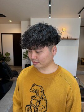 テーラー(Tailor) 波巻きパーマ