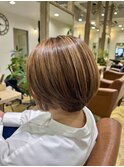 ショートボブ/ハイライト/白髪ぼかし/ベージュカラー