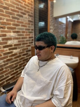 ミリオンバックス 神田店(Million Bucks) ボウズ