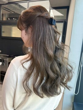 オリーブベージュグレージュ顔周りレイヤー小顔_ba542303