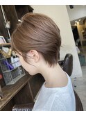 20代30代40代大人美人ショートヘアブリーチなしベージュ中島