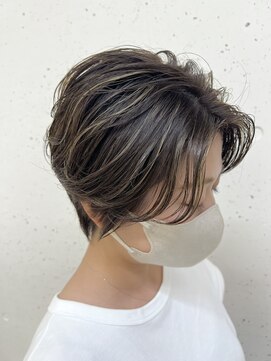 ソイア 春日井店(Soea) グロスハイライト　オリーブベージュハイライト