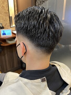 ローフェード スキンフェード七三 理容室 メンズ 代官山 L アルム Aruim のヘアカタログ ホットペッパービューティー