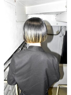 229 ミニボブ インナーカラー