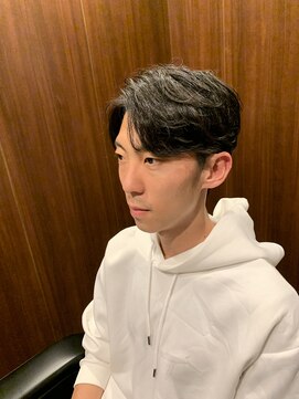 プラウド(PROUD) センターパート/ニュアンスパーマ/田町/理容室/メンズカット/