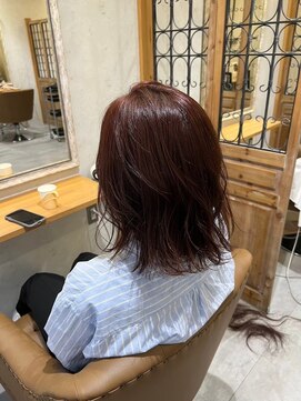 ベティバイシェーン(Betty by schon) 外ハネ/ピンクブラウン