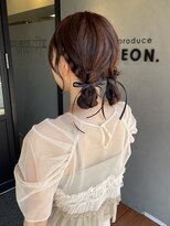 ヘア プロデュース キュオン(hair produce CUEON.)&nbsp;ツインお団子ヘア×黒リボン