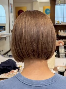 ルイ(ROUIS produced by LUCK 津田沼) ROUIS津田沼 中明度ブリーチカラー