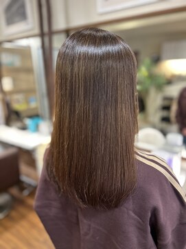 五感鷹匠 髪の診療所 艶髪ケアで美髪に輝く