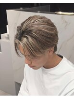 ステラ(STELLA) メンズ/ハイライト/外国人風ハイライト/センターパート/ブリーチ