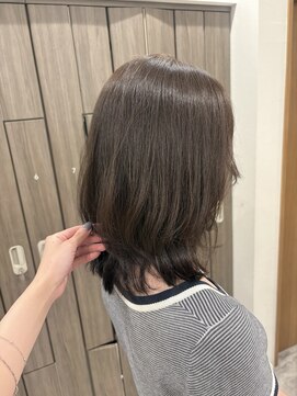 マウ(mau) ミディアムくびれレイヤー