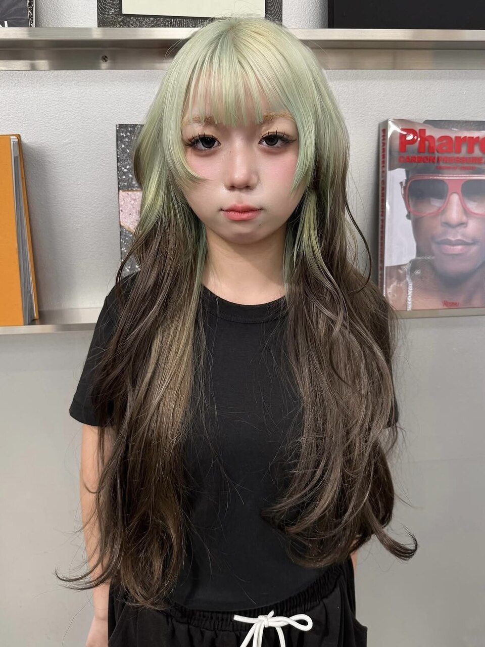 2026年秋】ミルクティーブロンドの髪型・ヘアアレンジ｜人気順