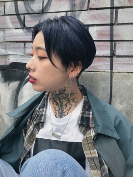 ヴィレッタ(VIRETTA) ブルーブラック×刈り上げショート