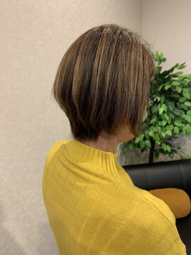 アチェロ 栗橋(acero) 前下がりショート♪