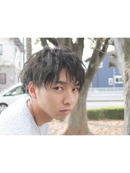 【藤枝市】学生～社会人まで幅広いデザインを手掛ける人気サロン。再現性抜群でON/OFF決まるスタイルへ。