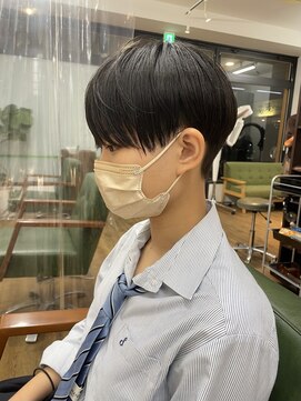 アンダーバーホワイトモデ 河内長野(_WHITE mode) ◎10代20代刈り上げ女子イケメン女子ショートカットショートヘア