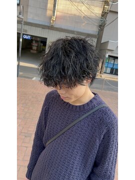 エルエードラゴ(LA DORAGO) 波巻きフェザーウルフ