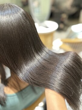 ロンド ロビン 栄(Lond robin) 【Lond robin】清水 美冴 艶髪/艶カラー/酸性縮毛矯正/髪質改善