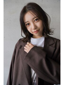 スリーヌーン(THREE noon) ミディアムヘア×チョコレートブラウン