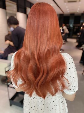 ステア ケース(stair case) 韓国ハイトーンロング顔まわり小顔カットトリートメント