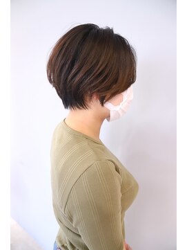 オズ 安積店(OZ) ダブルカラー外ハネボブインナーカラーハイライトケアブリーチ