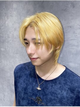 リン モアナバイヘッドライト 武蔵小杉2号店(lynn Moana by HEADLIGHT) ミディアムウルフ×ブロンドヘア