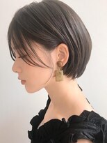 ロット 横浜(lot)&nbsp;小顔大人耳かけショートボブ×オリーブグレー[横浜駅]