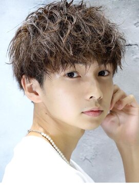 リップス レイ ギンザ(LIPPS Ray GINZA) ツイストスパイラルパーマ