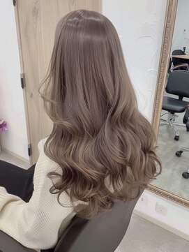 ネハス ナガオカ(nehus.nagaoka) ブリーチ/イメチェン/ホワイトブロンド/外ハネボブ/美髪