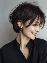 ヒマル 学芸大学(Himaru) 大人女性/ヘアセット黒髪/ボブルフ/ネビージュ/ショートカット
