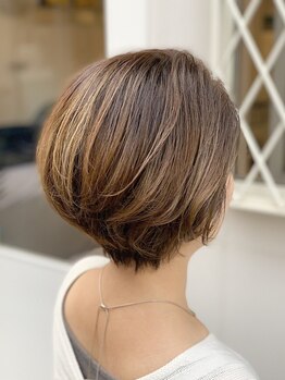 ロア ヘアーアンドビューティー(LOA hair&beauty)の写真/【小倉駅徒歩3分】個性を惹きたてる『オーダーメイドCut』に高リピート☆流行のショートに絶対の自信あり★