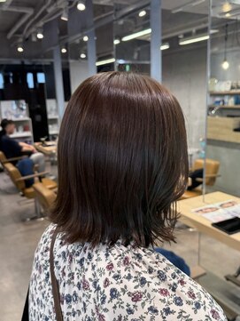 クラム(clam.) 透明感ブラウン